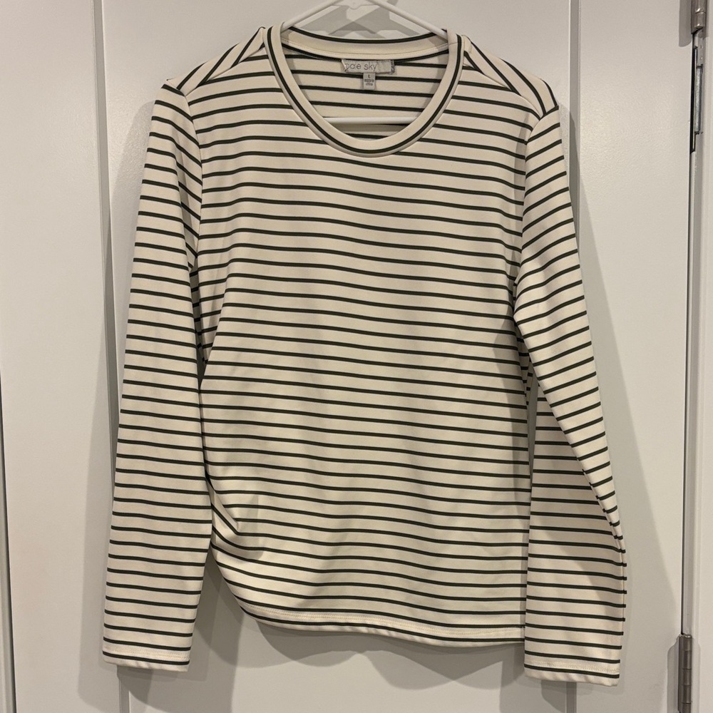 Pale Sky Womens Long Sleeve Shirts Large